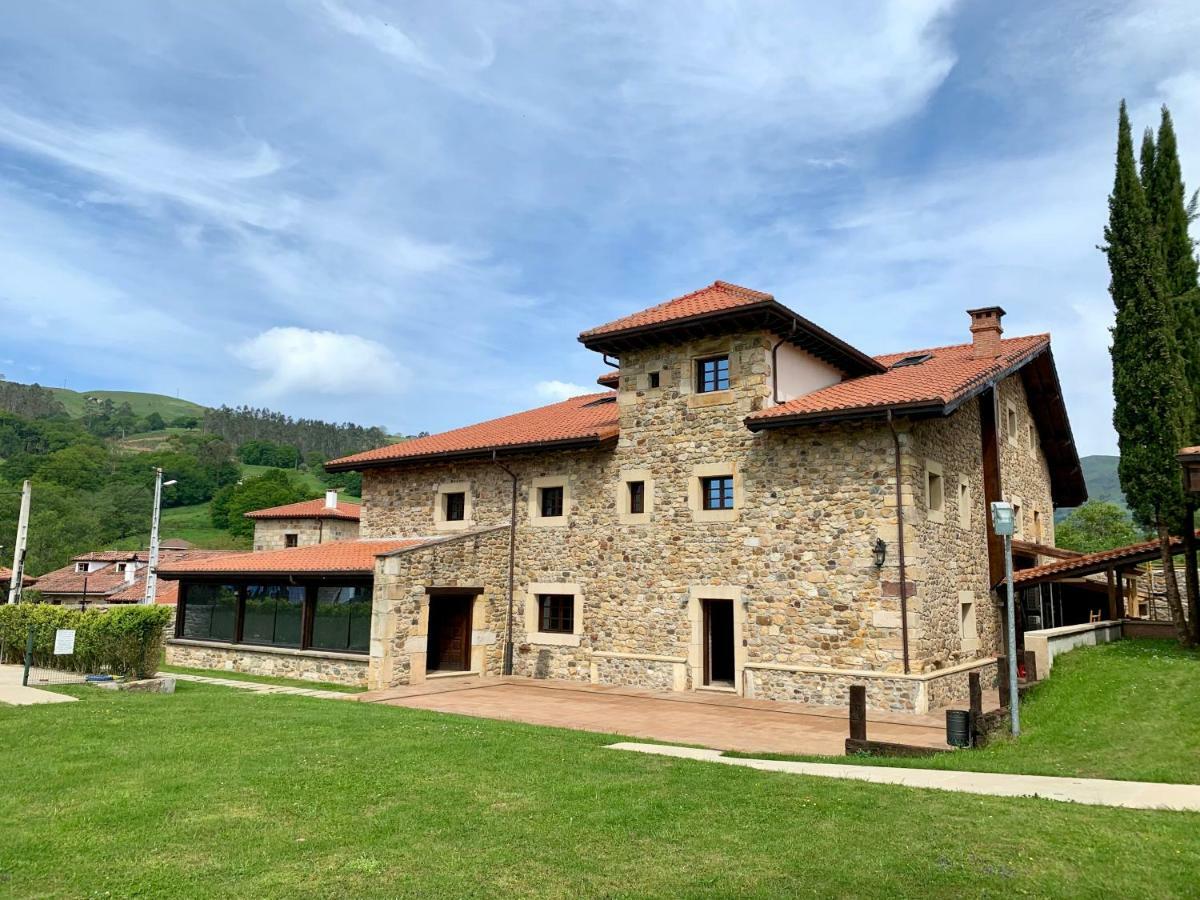 Saro Akla Hotel Suites Valles Pasiegos מראה חיצוני תמונה